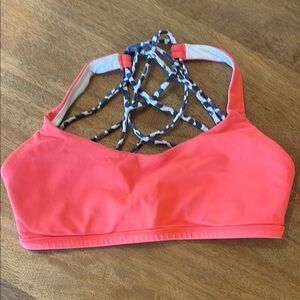 Lululemon Free to Be Sports Bra